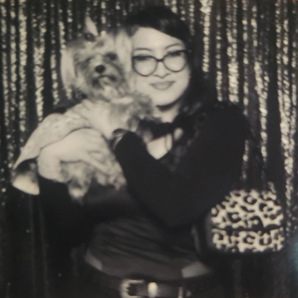 Meet your Posher, Daniela - Picture 1 of 1